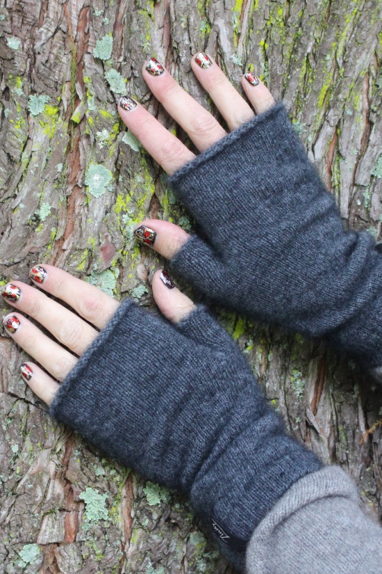 possum fur fingerless gloves